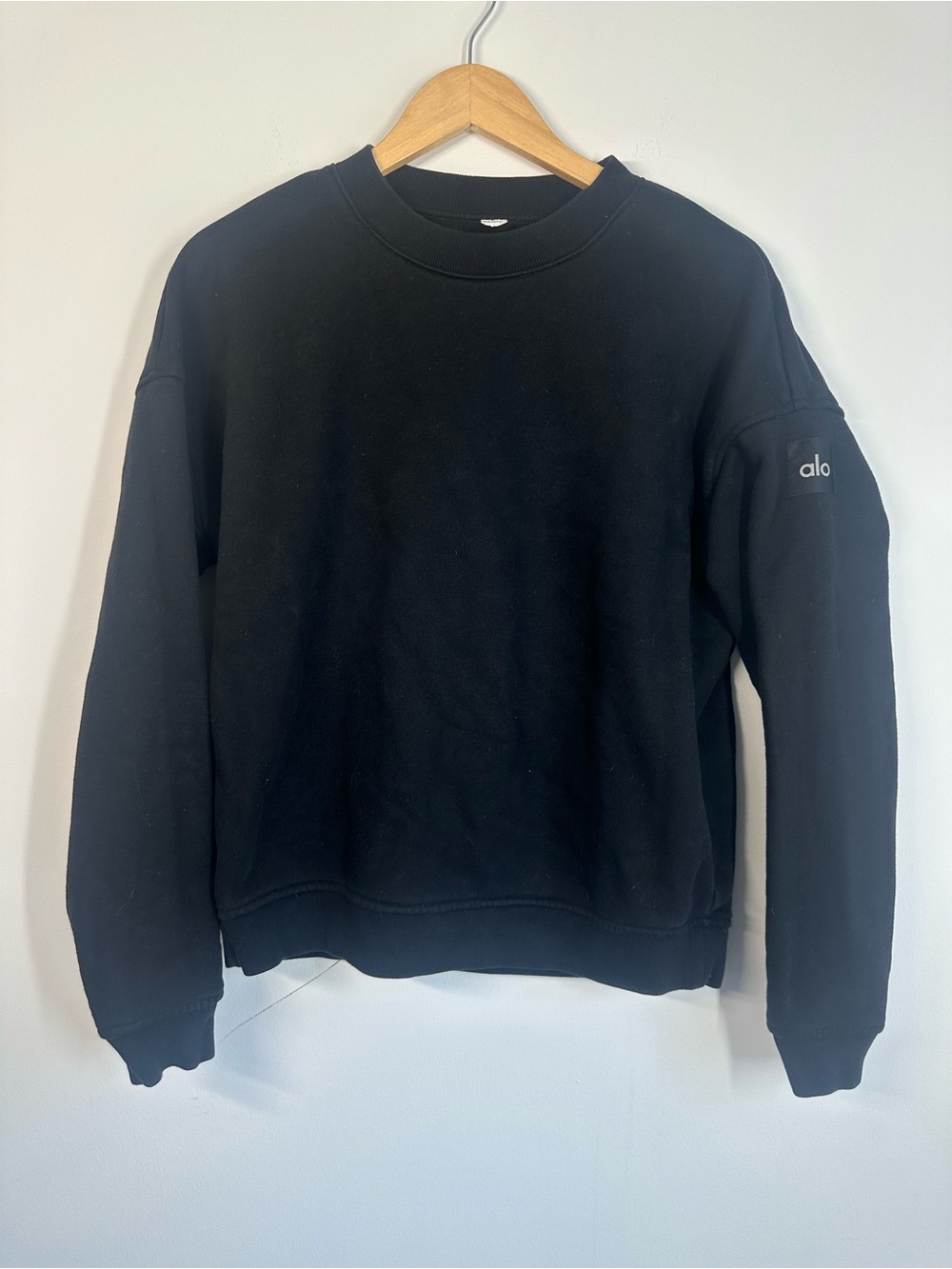 ALO Yoga Black Crewneck Sweater